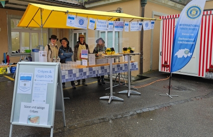 Voller Einsatz am Frühjahrsmarkt in Wädenswil Ende März 2025.